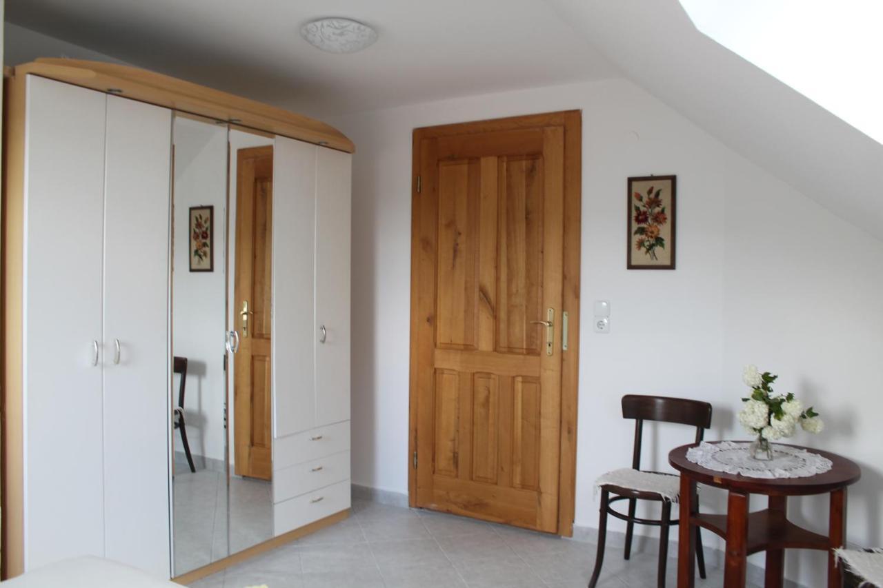 Apartment Erzsebet Vendeghaz *
