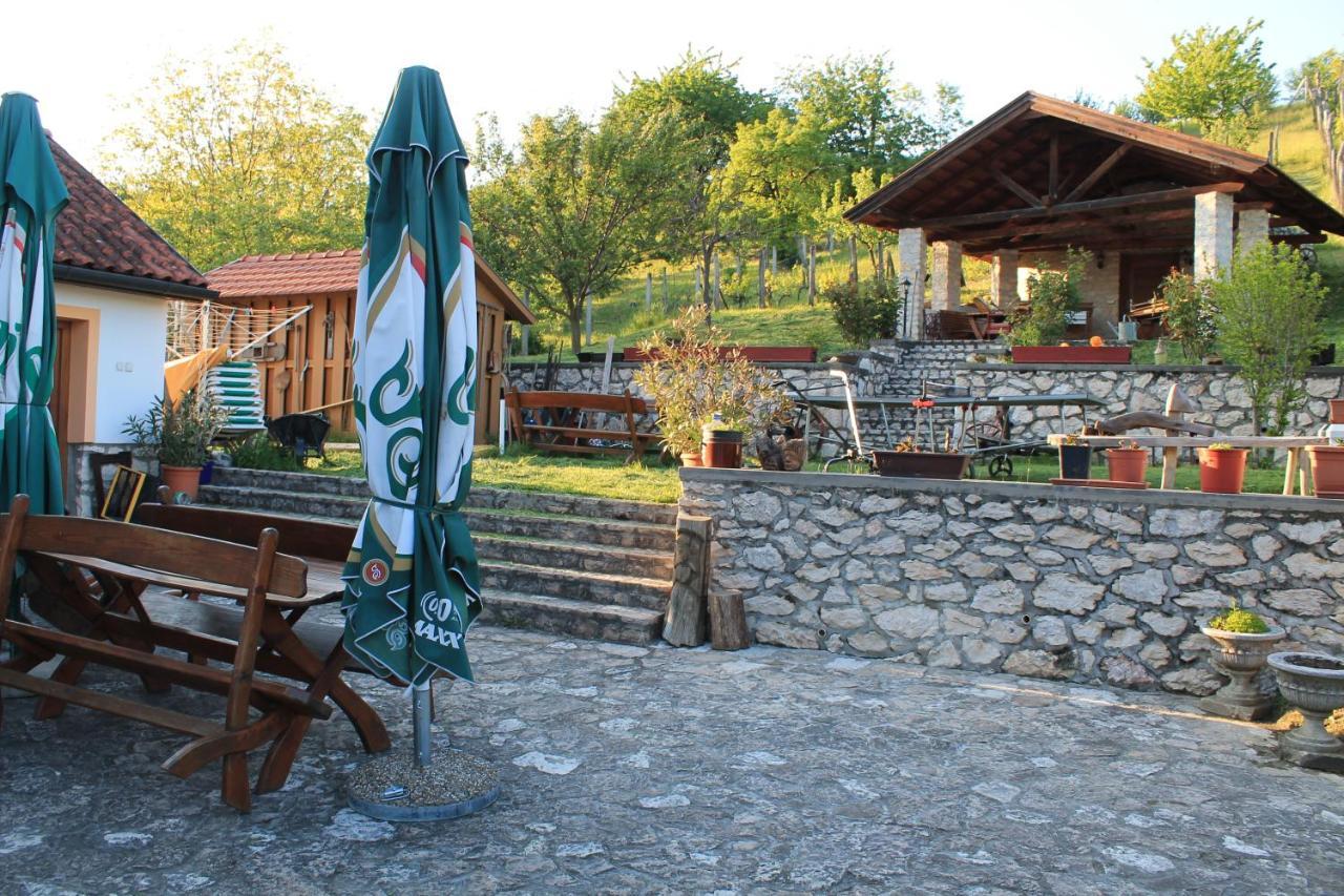 Erzsebet Vendeghaz Apartment Csesznek