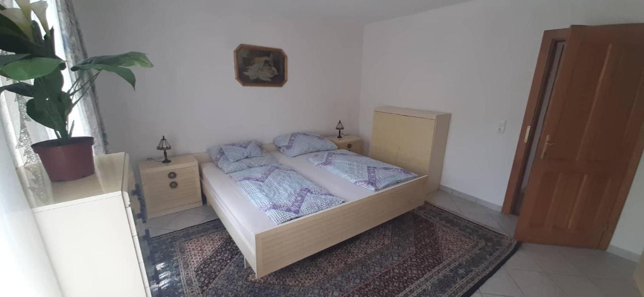 Erzsebet Vendeghaz Apartment